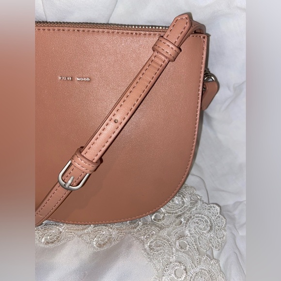 Women’s Pixie Mood Demi Vegan Leather Convertible Crossbody Waist Bag Fanny pack - Picture 3 of 16